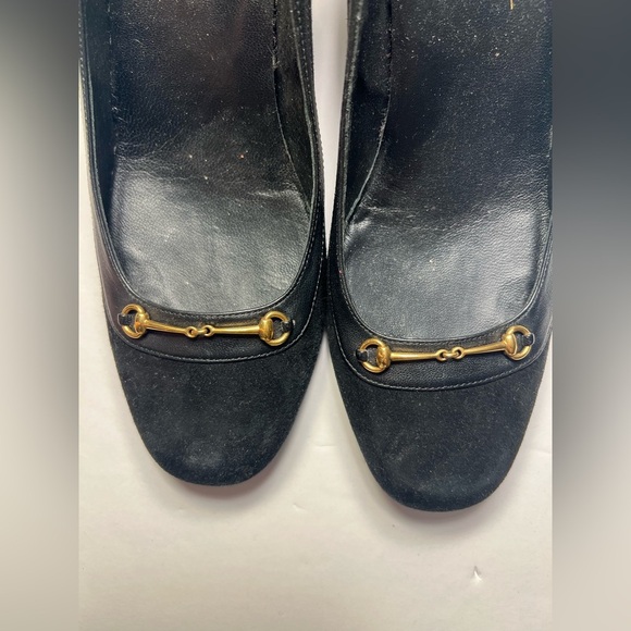 GUCCI Black Suede Heel Pump with Gold Horsebit Detail size 40.5 - Picture 6 of 7